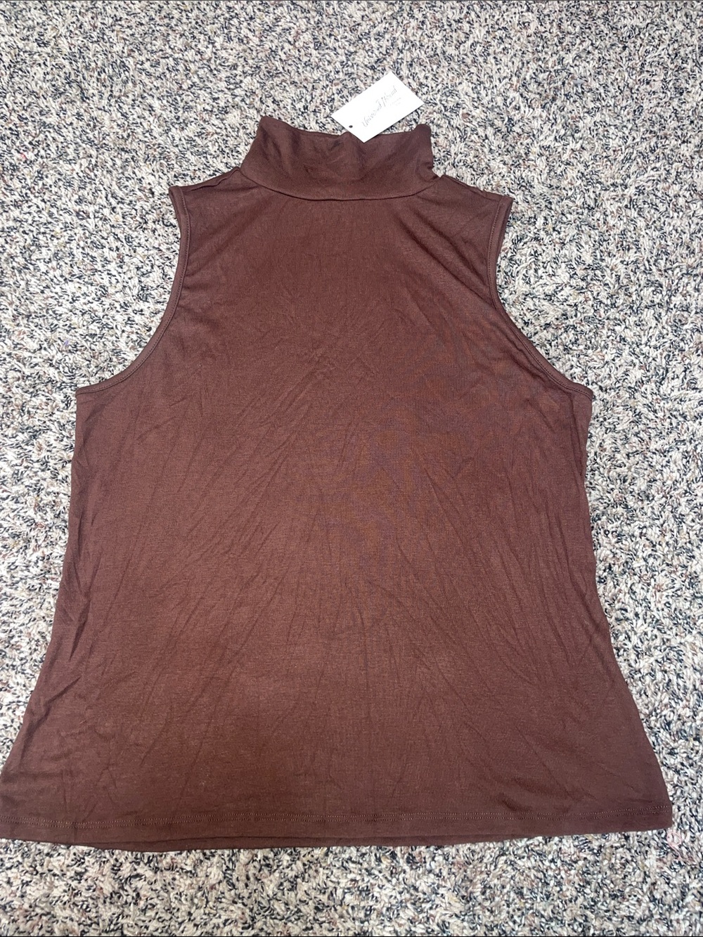 Woman’s Mock Neck Cami Tank Universal Thread Size XL Brown NWT